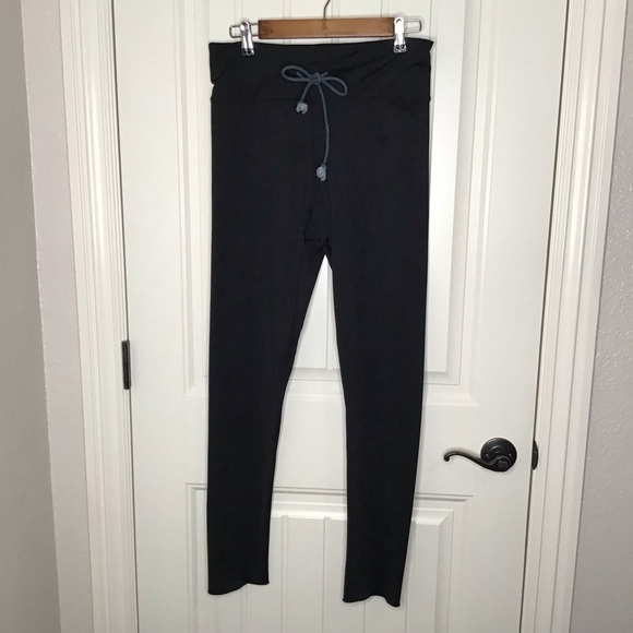BOLLIE The Essential Daily Pants in Midnight. - Picture 2 of 10